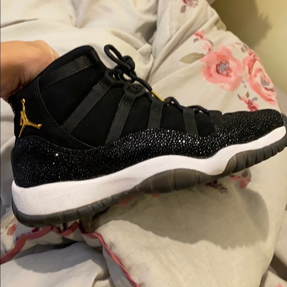 black jordans with sparkles